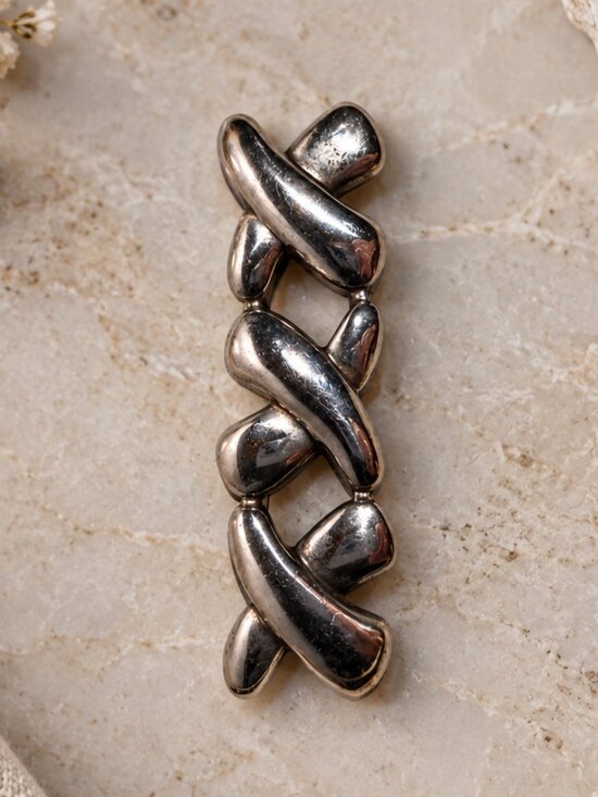 Jewelry - Vintage Silver Tone Interlocking Cross Bar Brooch Pin Abstract X Design